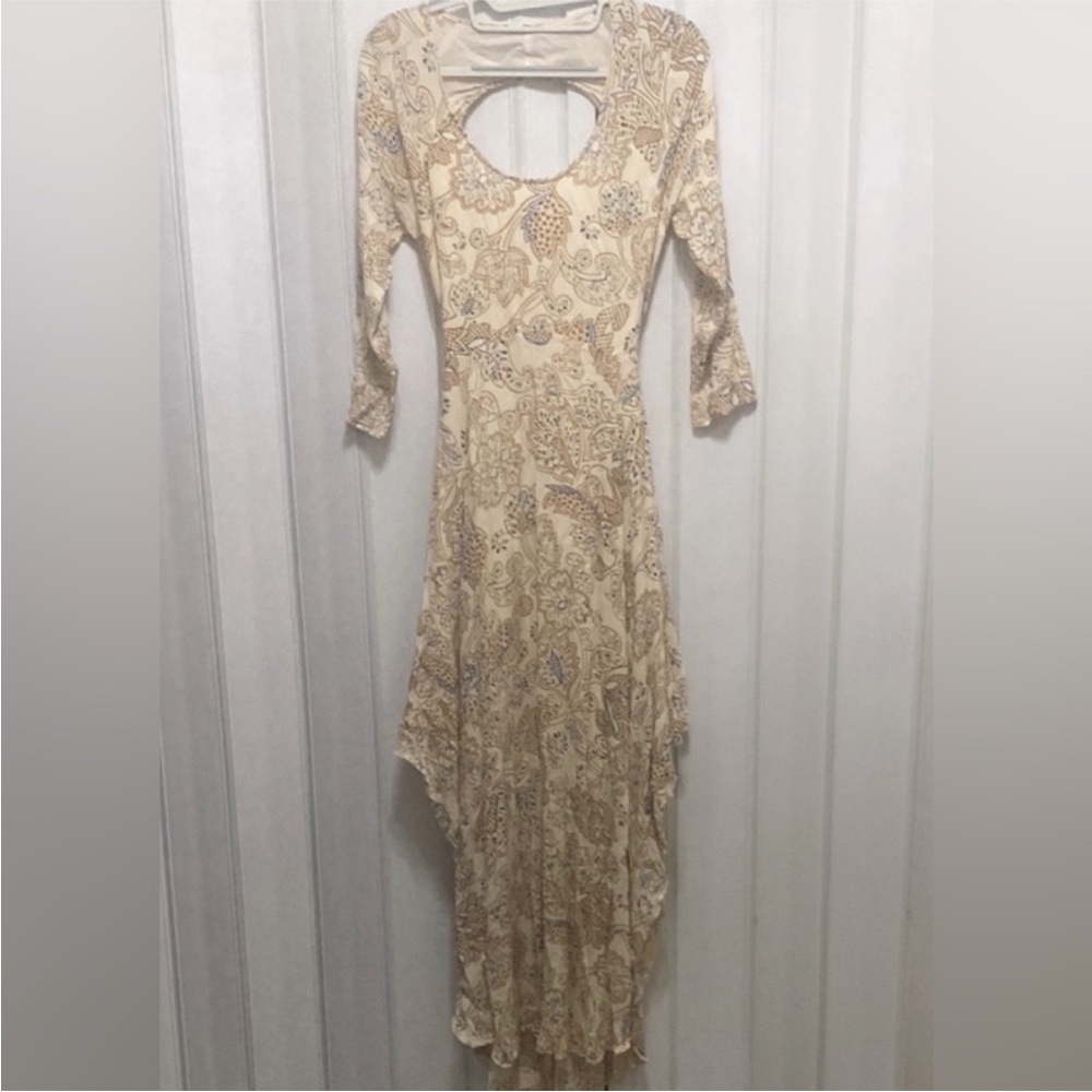 FREE PEOPLE // Cutout Back Dress